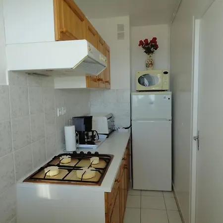 Confortable 4 Pers, Pres De La Plage, Parking, Animaux Admis - Fr-1-777-21