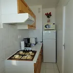 Confortable 4 Pers, Pres De La Plage, Parking, Animaux Admis - Fr-1-777-21